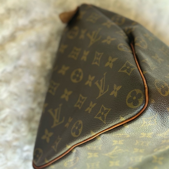 Authentic Louis Vuitton  Monogram Speedy 35 - Picture 10 of 16